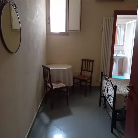 La Contadina Sisina Aliano